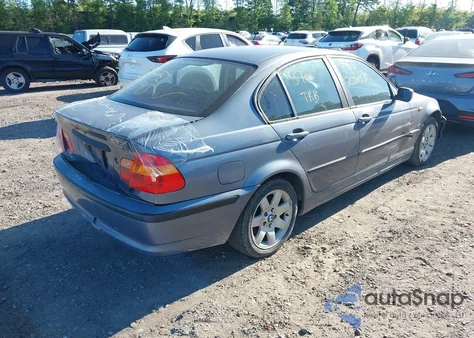 2004 BMW 325Xi из США, поврежденный, VIN WBAEU33434PM59530